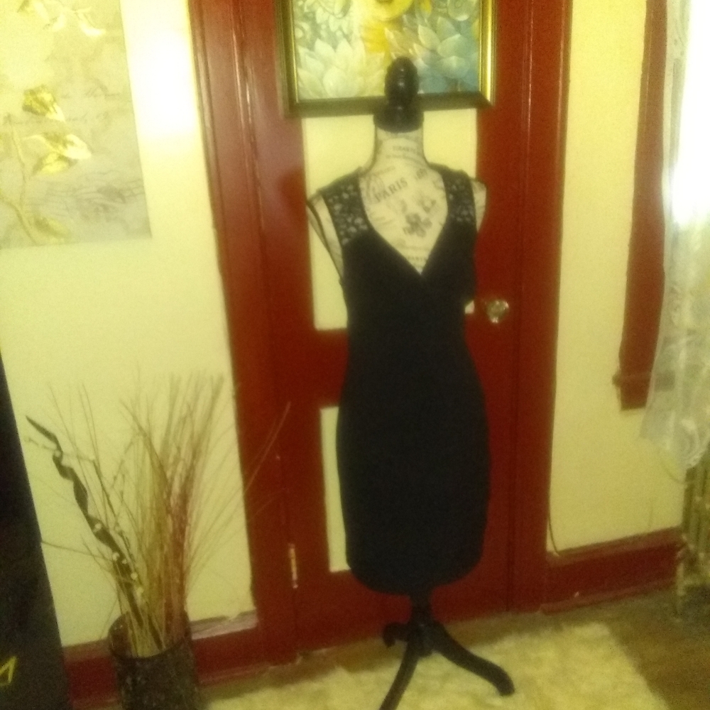 Enfocus Dress